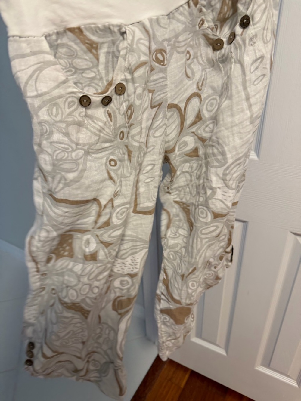 Made in Italy Linen Lightweight White & tan Printed Wide-Leg Pants in Large - Picture 9 of 14